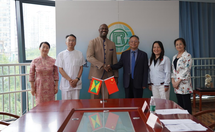图为现场合影